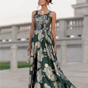 JessaKae Selene Gown Oz Collection NWT